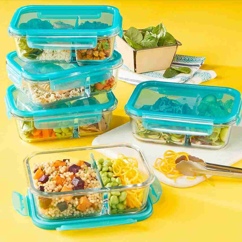 Pyrex glass storage containers with snap Lids