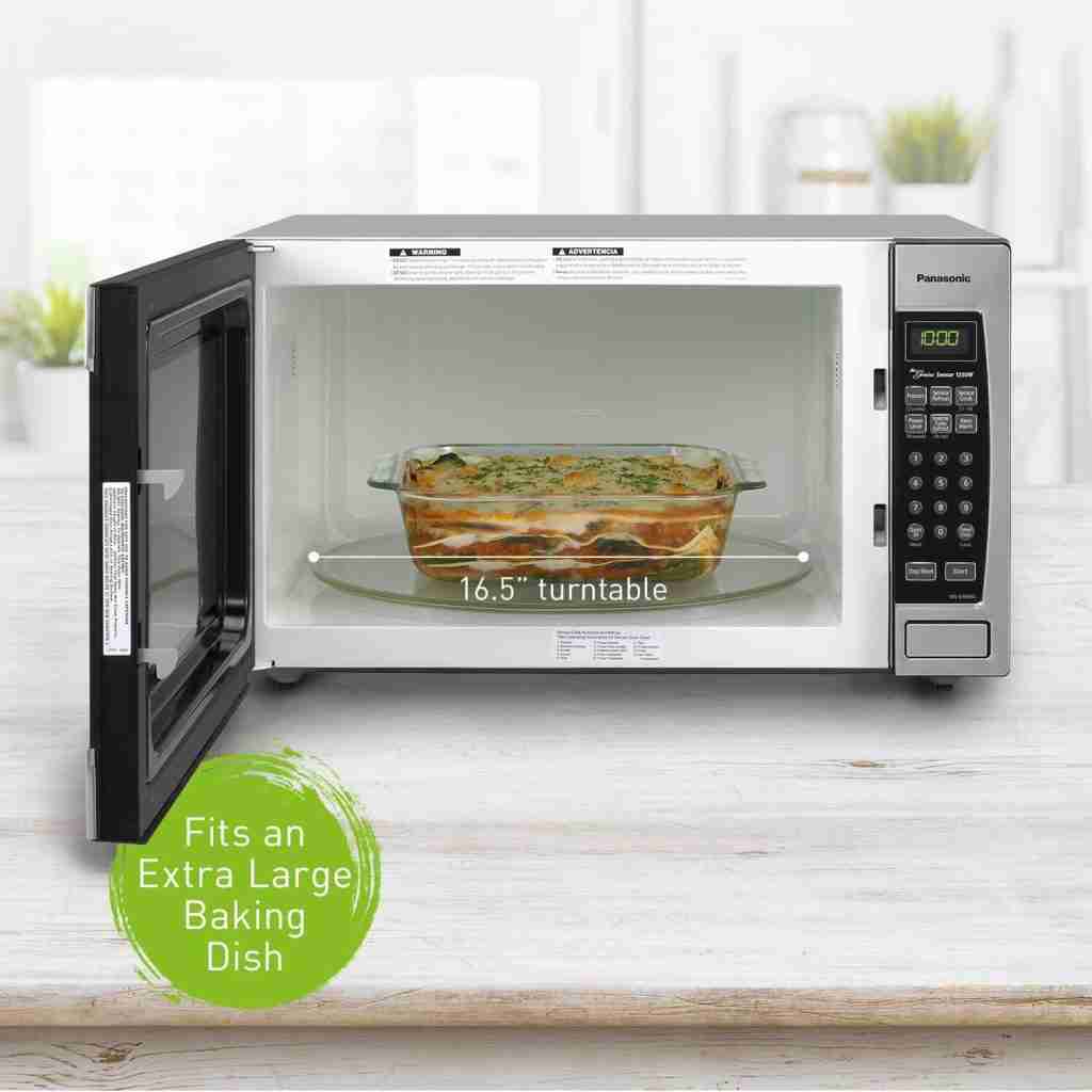 Large Panasonic Microwave oven with 2.2 cubic feet, 64 Litres size that will fit a dinner plate of 11.5 inches 